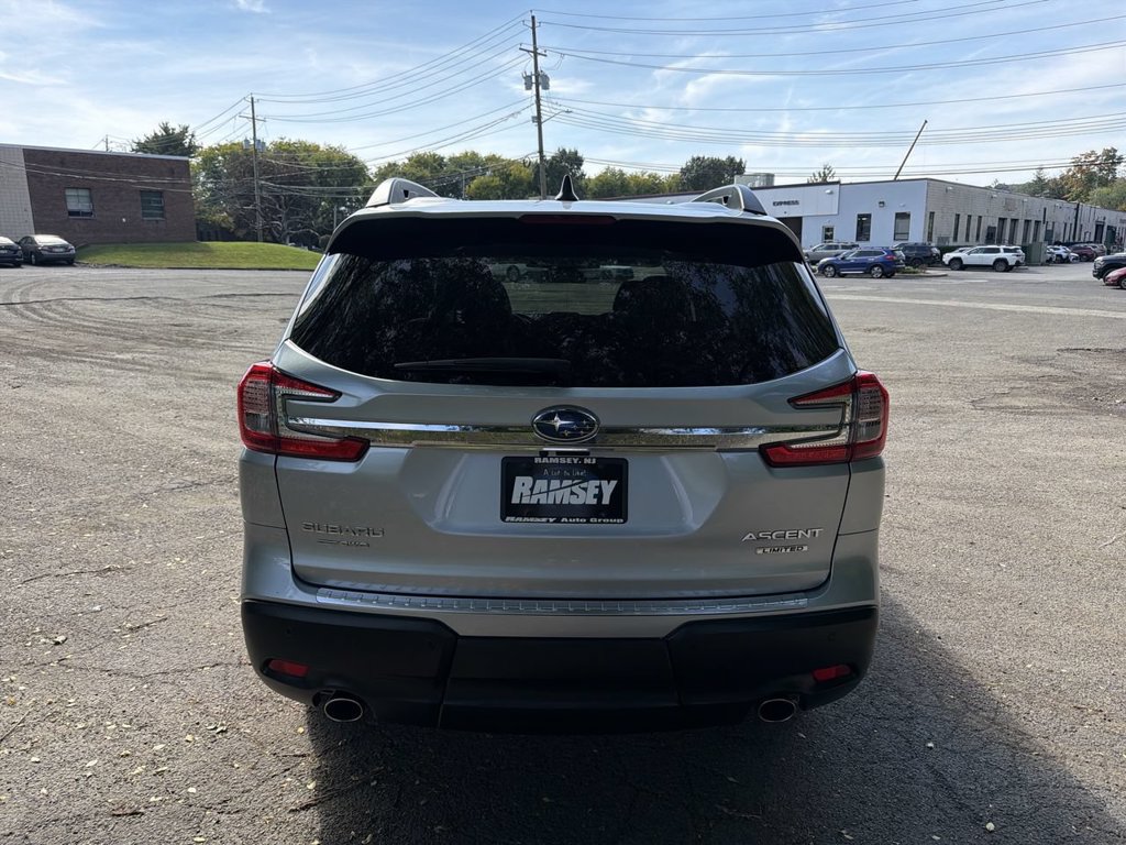 Used 2023 Subaru Ascent Limited AWD/4WD image 7