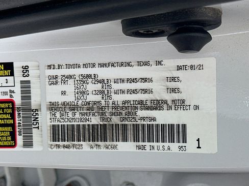 Used 2021 Toyota Tacoma SR5 image 12