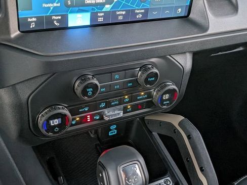 New 2025 Ford Bronco Badlands image 13