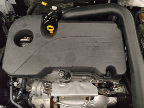 Used 2024 Chevrolet Equinox LT AWD/4WD image 30