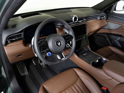 New 2026 Maserati Grecale Modena image 4