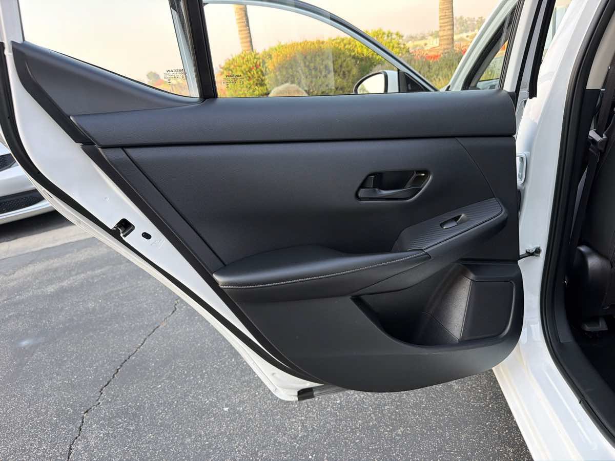 Used 2024 Nissan Sentra S FWD image 24