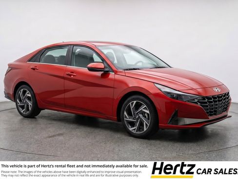 Used 2025 Hyundai Elantra Limited image 1
