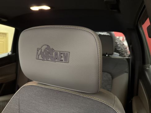 Used 2024 Chevrolet Colorado ZR2 w/ ZR2 Bison Edition AWD/4WD image 7