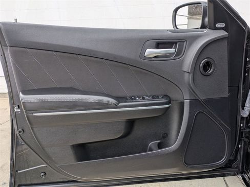 Used 2023 Dodge Charger SXT image 11