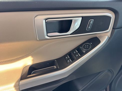 Certified 2023 Ford Explorer XLT w/ Equipment Group 202A image 25