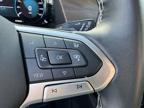 Used 2024 Volkswagen Atlas SE image 19