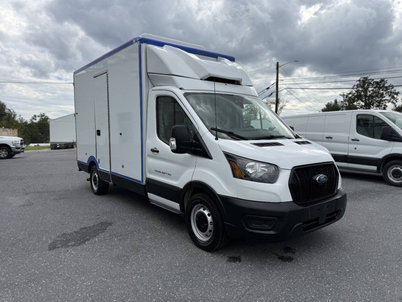 Used 2022 Ford Transit 350 w/ Upfitter Package RWD image 4