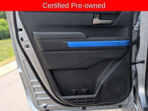 Certified 2025 Toyota Tacoma TRD Off-Road AWD/4WD image 24