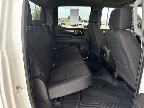 Used 2025 Chevrolet Silverado 1500 LT AWD/4WD image 11