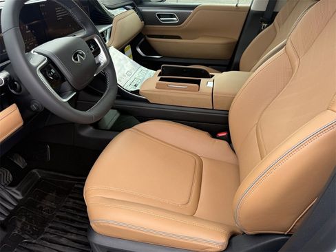 New 2026 INFINITI QX80 Luxe w/ Cargo Package image 12