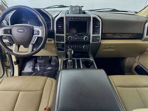 Used 2018 Ford F150 Lariat w/ Equipment Group 502A Luxury image 18