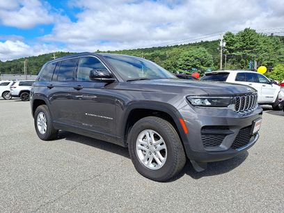 Used 2024 Jeep Grand Cherokee Laredo