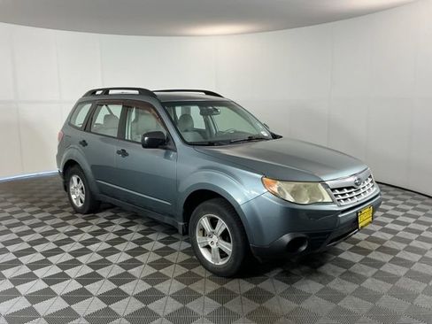 Used 2011 Subaru Forester 2.5X AWD/4WD image 3