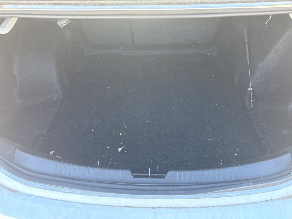 Used 2019 Chevrolet Malibu LS FWD image 12