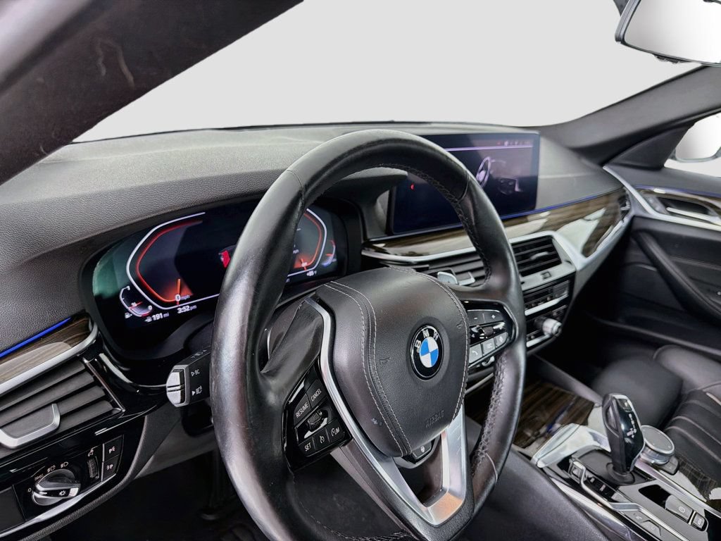 Used 2021 BMW 530i xDrive w/ Convenience Package AWD/4WD image 9