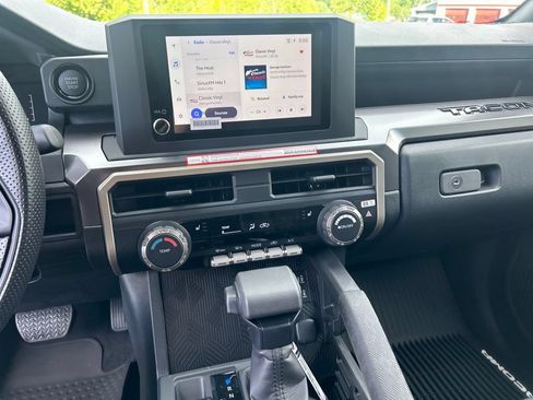 New 2026 Toyota Tacoma SR5 AWD/4WD image 17