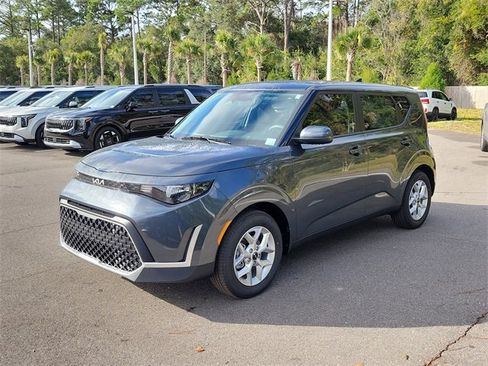 New 2025 Kia Soul LX image 3