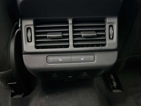 New 2024 Land Rover Range Rover Evoque Dynamic SE image 25