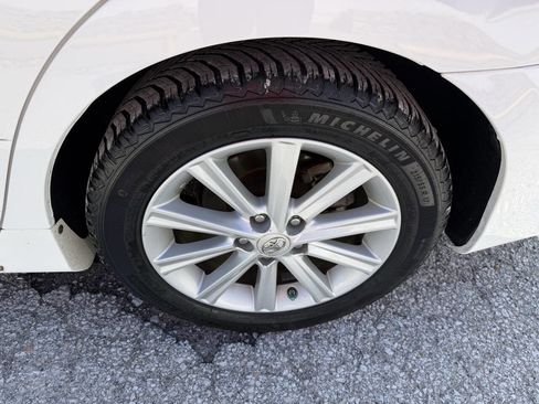 Used 2012 Toyota Camry XLE image 30