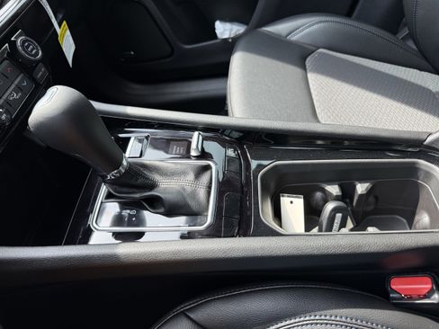 New 2025 Jeep Compass Latitude w/ Sun & Sound Group image 25