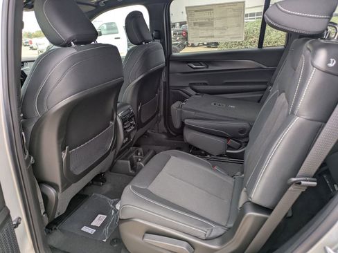 New 2025 Jeep Grand Cherokee L Laredo RWD image 14