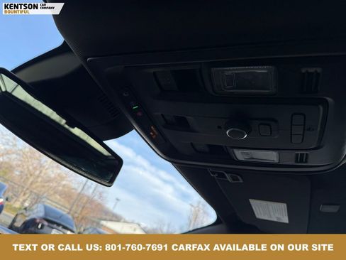 Used 2023 GMC Yukon SLT image 30