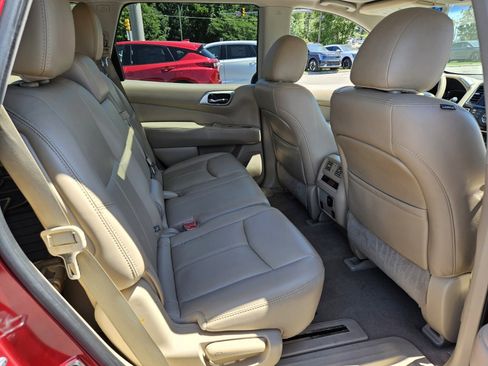 Used 2015 Nissan Pathfinder SL w/ SL Premium Package FWD image 19