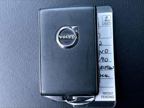 Used 2022 Volvo XC90 T6 Inscription w/ Climate Package image 26