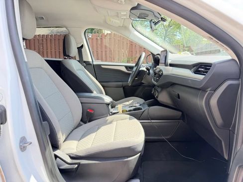 Used 2022 Ford Escape SE w/ SE Sport Appearance Package AWD/4WD image 28