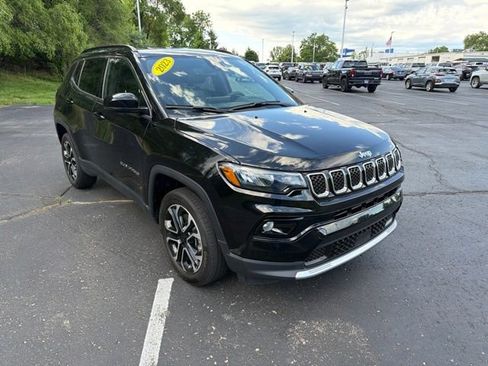 Used 2023 Jeep Compass Limited AWD/4WD image 2
