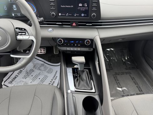 Certified 2026 Hyundai Elantra Sport image 13