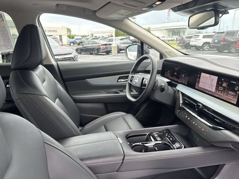 Used 2025 Nissan Murano SL w/ Cargo Package AWD/4WD image 17