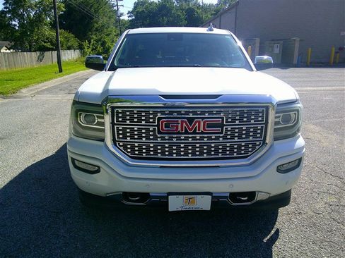 Used 2016 GMC Sierra 1500 Denali w/ Denali Ultimate Package AWD/4WD image 8
