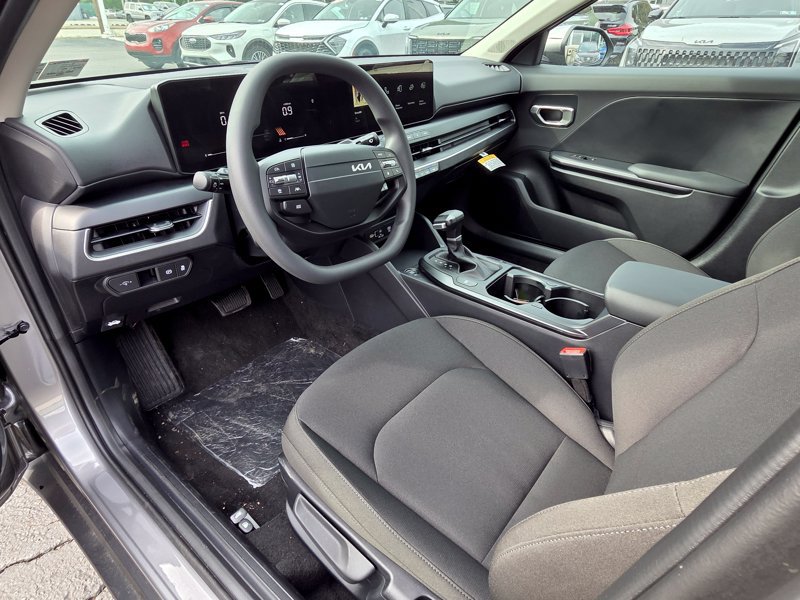New 2026 Kia K4 FWD image 21