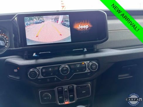 Used 2025 Jeep Wrangler Unlimited Sport AWD/4WD image 12
