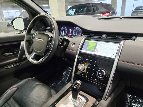 Used 2020 Land Rover Discovery Sport SE R-Dynamic image 27