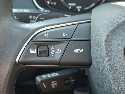 Used 2023 Audi Q5 2.0T Premium w/ Convenience Package image 22