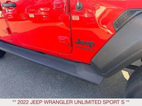 Used 2022 Jeep Wrangler Unlimited Sport AWD/4WD image 9
