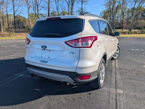 Used 2016 Ford Escape SE w/ SE Leather Comfort Package image 2