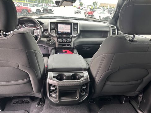 New 2026 RAM 1500 Express AWD/4WD image 15