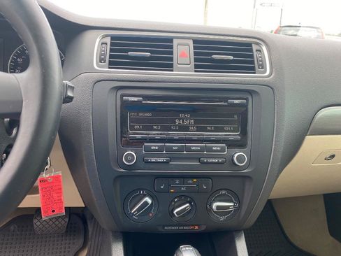 Used 2013 Volkswagen Jetta TDI FWD image 27