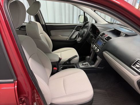 Used 2018 Subaru Forester 2.5i w/ Popular Package #3A AWD/4WD image 19
