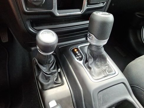 Certified 2020 Jeep Wrangler Unlimited Sport image 17