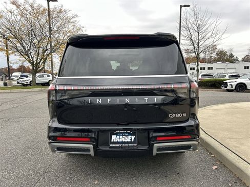 Certified 2025 INFINITI QX80 Sensory image 7