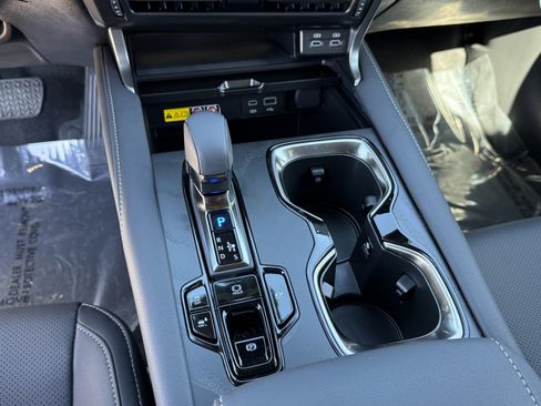 New 2026 Lexus RX 350h AWD/4WD image 25