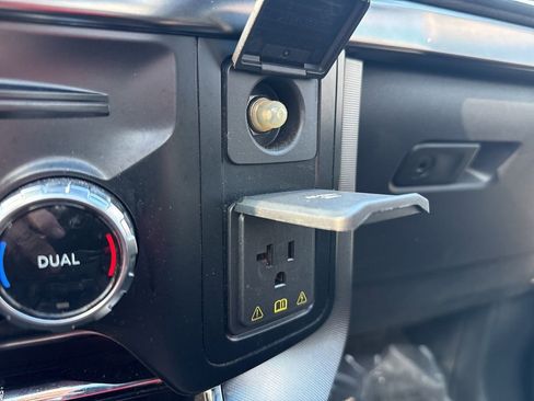 Certified 2023 Ford F150 Platinum w/ Equipment Group 701A High image 34