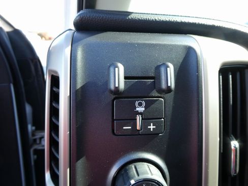 Used 2018 GMC Sierra 3500 Denali w/ Duramax Plus Package image 25