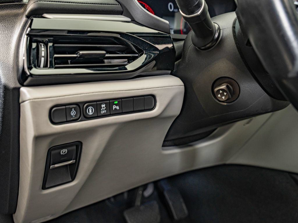 Used 2022 Acura MDX w/ Technology Package FWD image 19