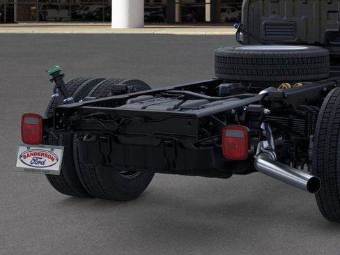 New 2026 Ford F550 4x4 Crew Cab image 21